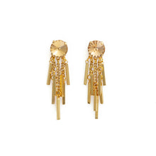 Charger l'image dans la galerie, AURORA gold and crystal earrings