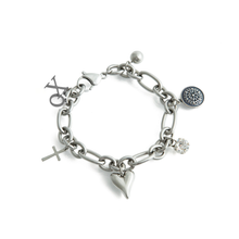 Charger l'image dans la galerie, ORELIA Charm Bracelet Silver close-up