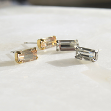 Charger l'image dans la galerie, Seren Stud Earrings silver and gold