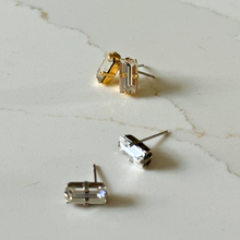 Load image into Gallery viewer, PRINCESS Stud Earrings Silver

