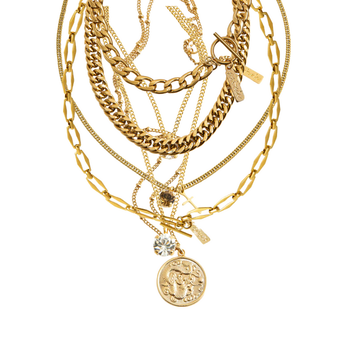 The ultimate gold stack necklaces by estrela